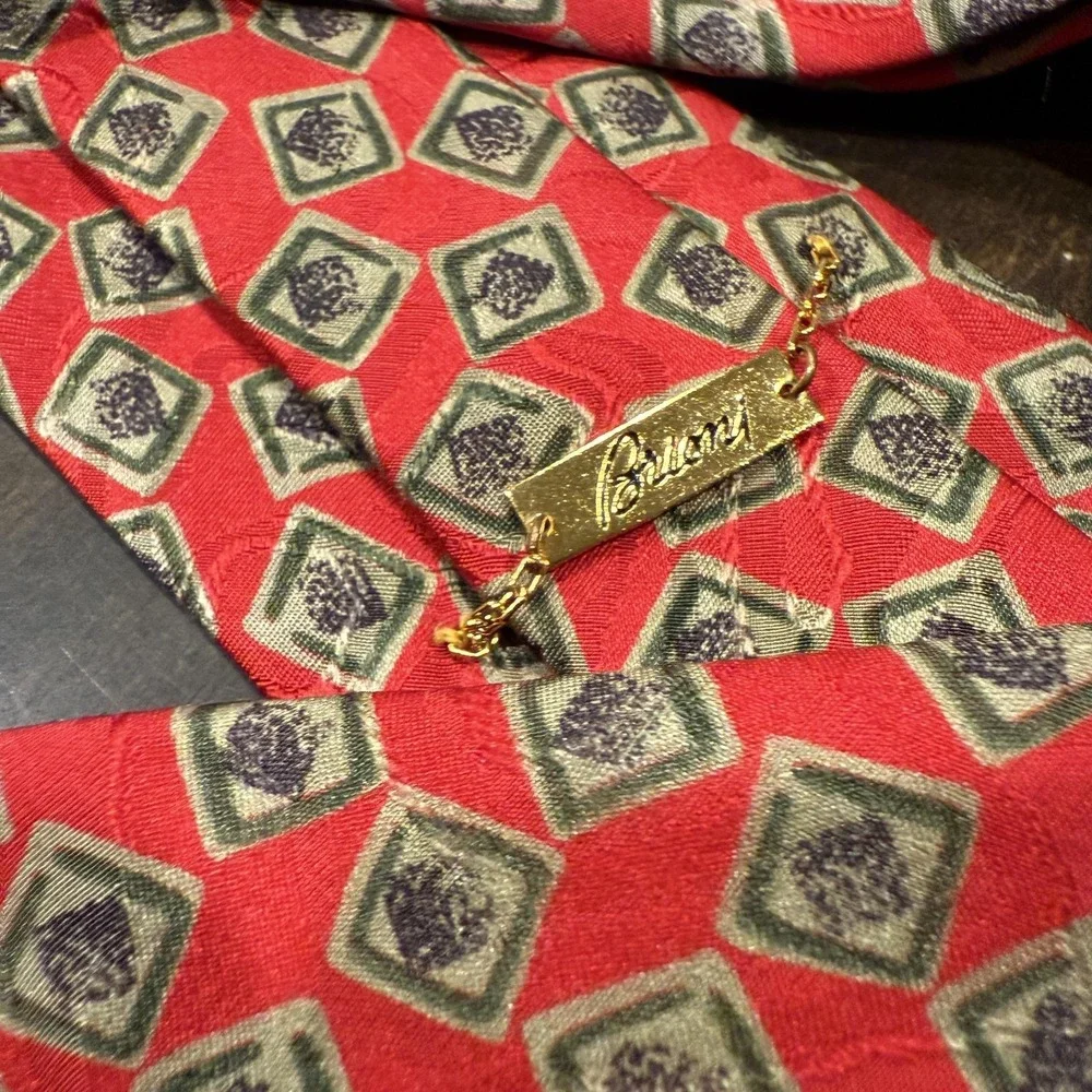 Brioni Tie Mens Red Silk Made In Italy Geometric Square Pattern Necktie Designer